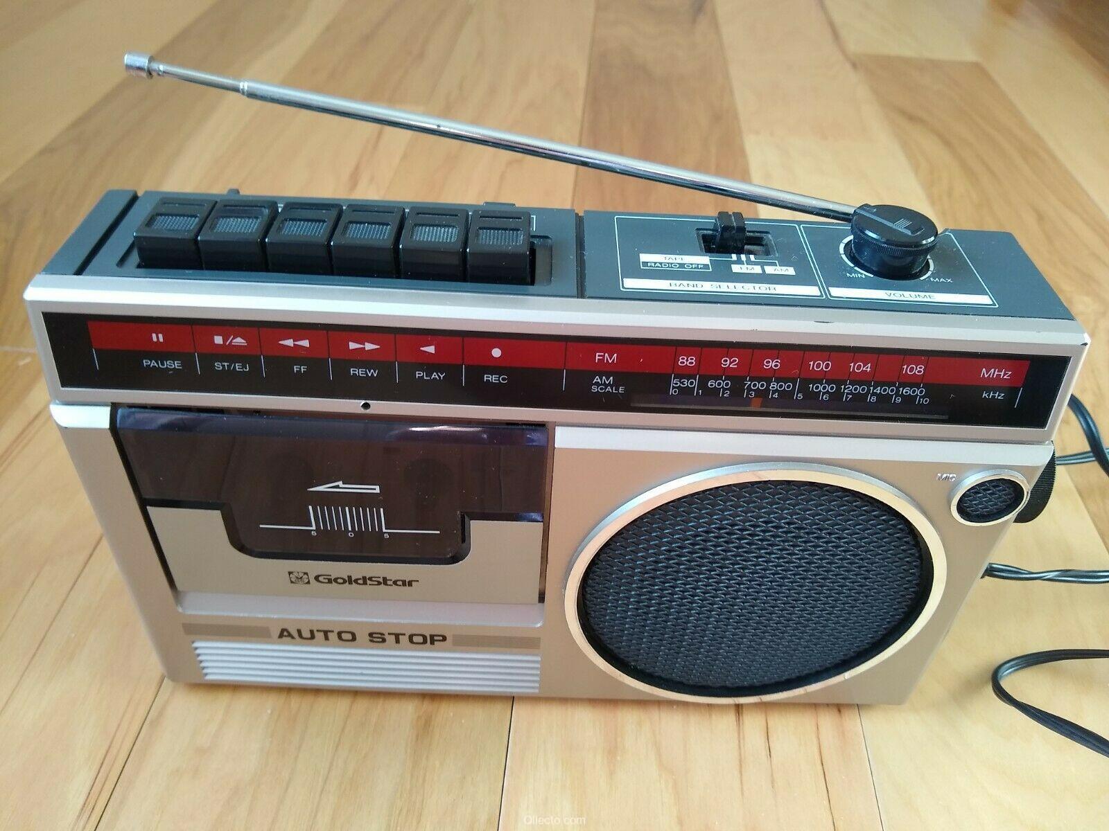 GOLDSTAR TCR-131 AM/FM Radio Cassette Recorder