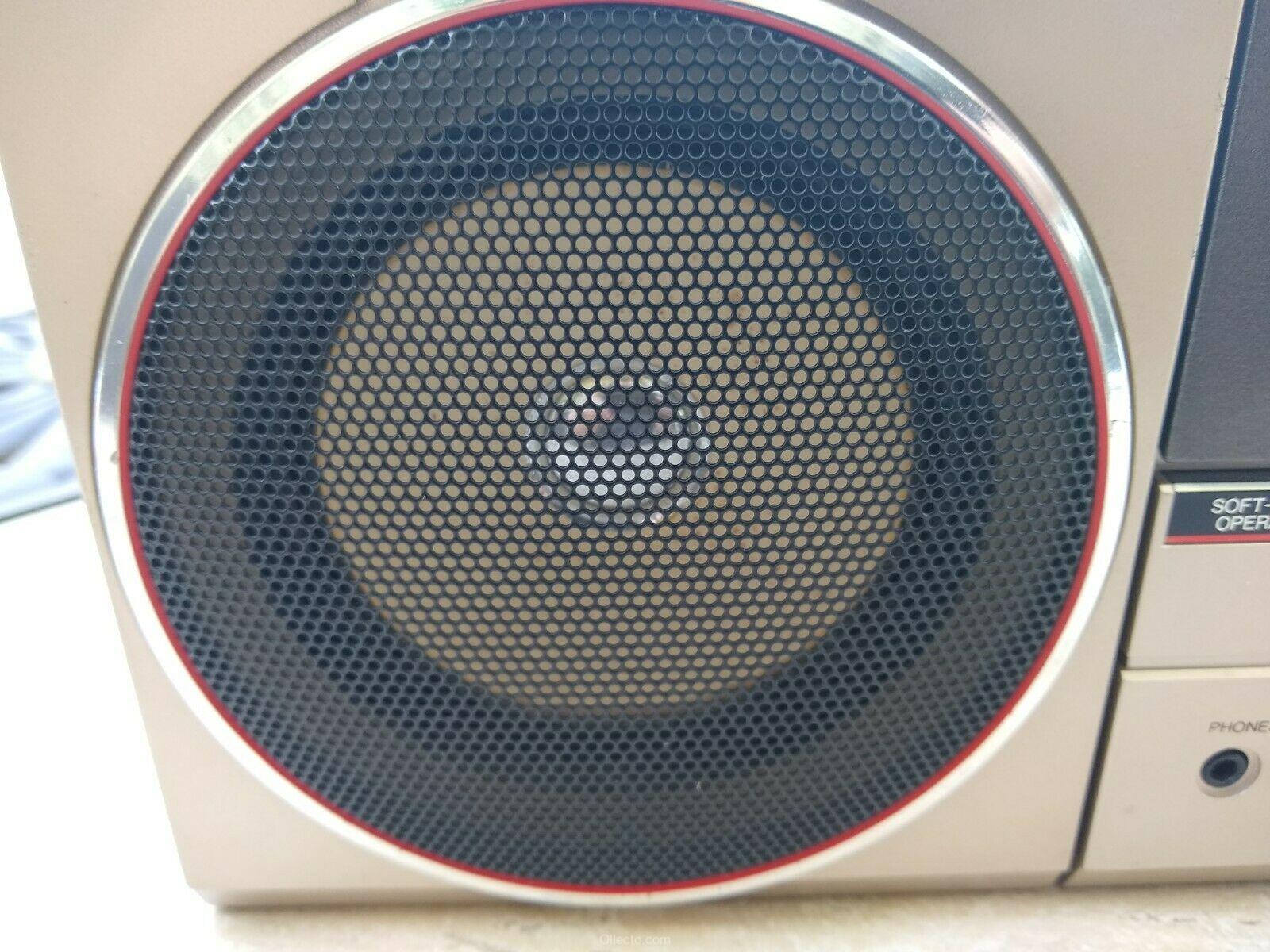 SHARP QT-90ZG Radio Cassette Recorder Boombox - Image 11