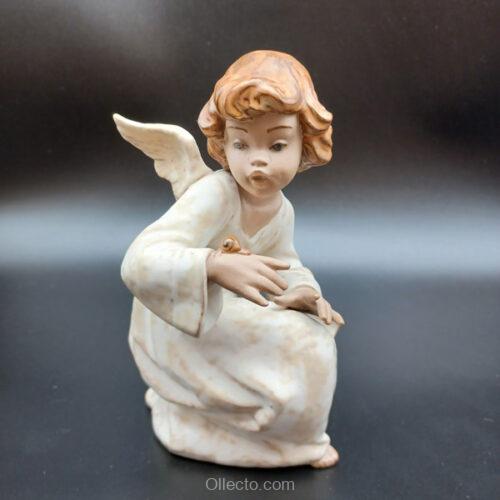 Lladro 2214 Seaside Angel