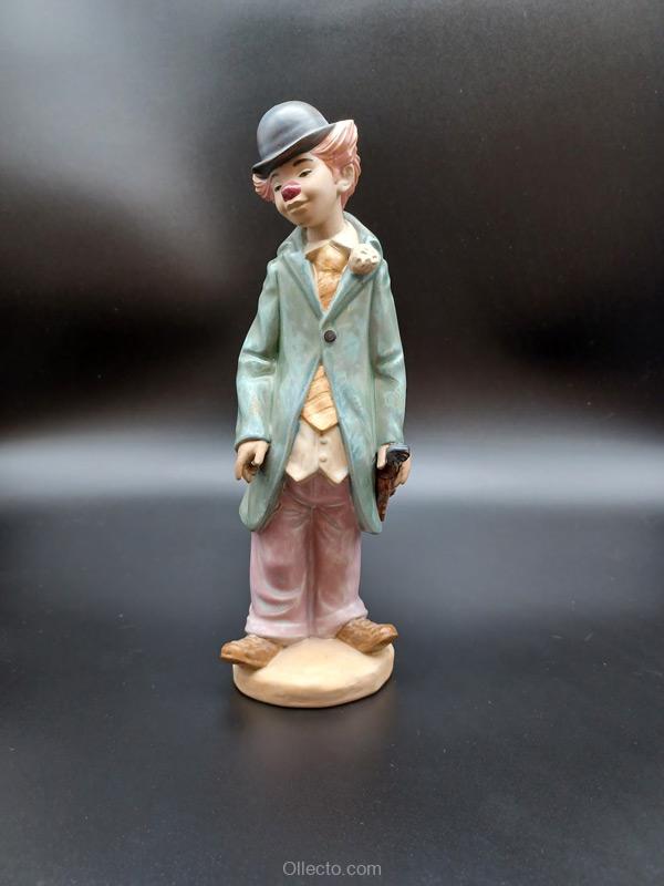 Lladro 2328 Circus Sam