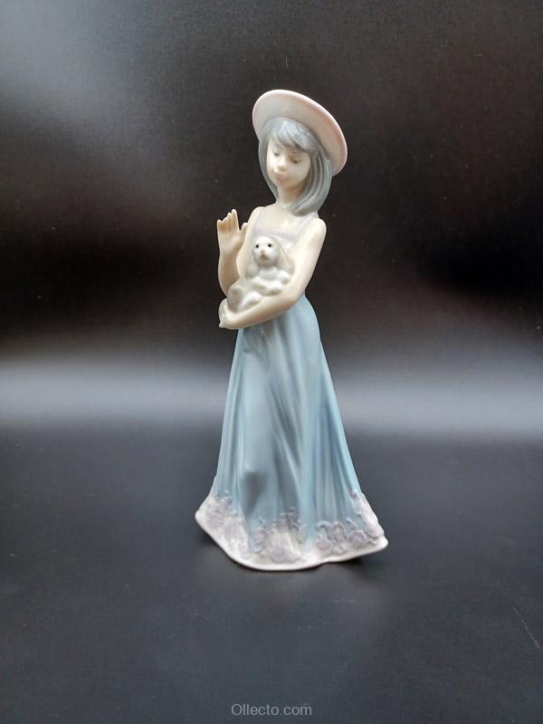 Lladro 5645 Elizabeth
