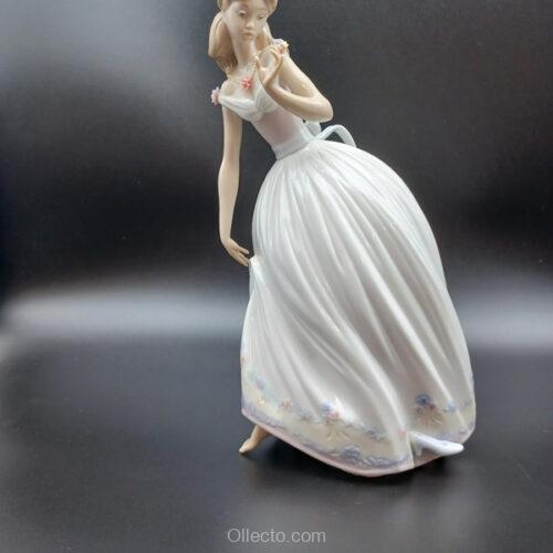 Lladro 5957 The Glass Slipper