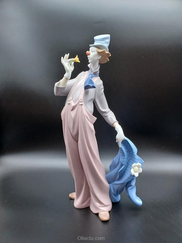 Lladro 6507 A Mile Of Style