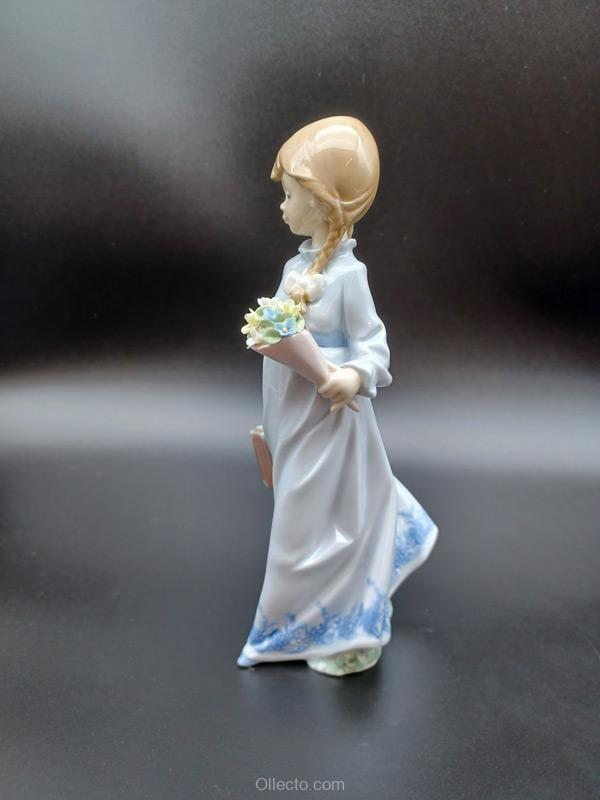 Lladro 7604 School Days - Image 2