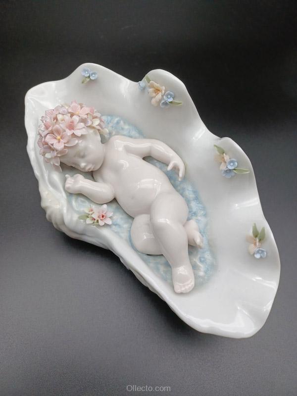 Lladro 8031 Sea Slumber