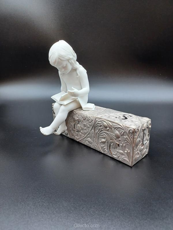 Lladro 8281 Learning