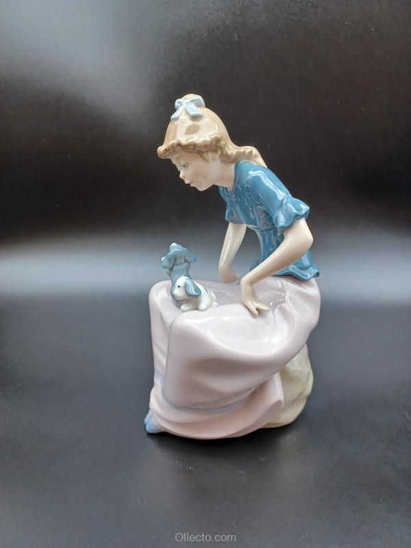 Lladro NAO Girl with Puppies - Image 2
