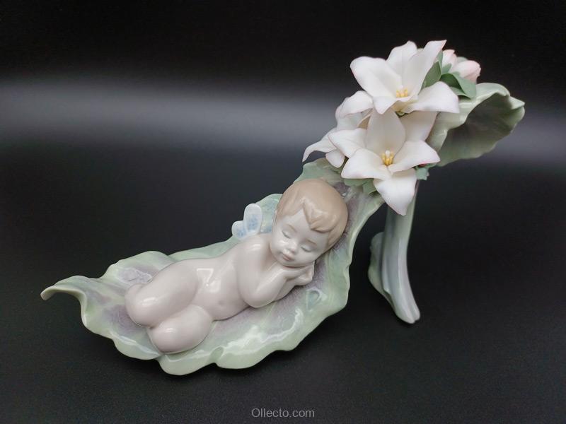 Lladro 6787 Dreaming On Dew Drops