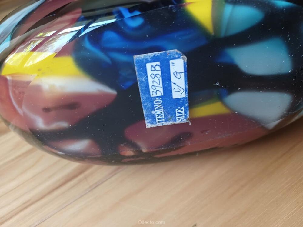 Murano Swirl Neck Vase Sculpture - Image 2