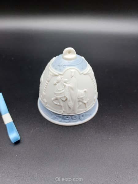 Lladro 1990 Christmas Bell