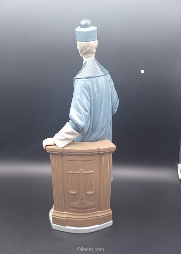 Lladro 4908 The Barrister - Image 2