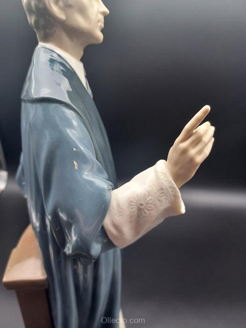 Lladro 4908 The Barrister - Image 4