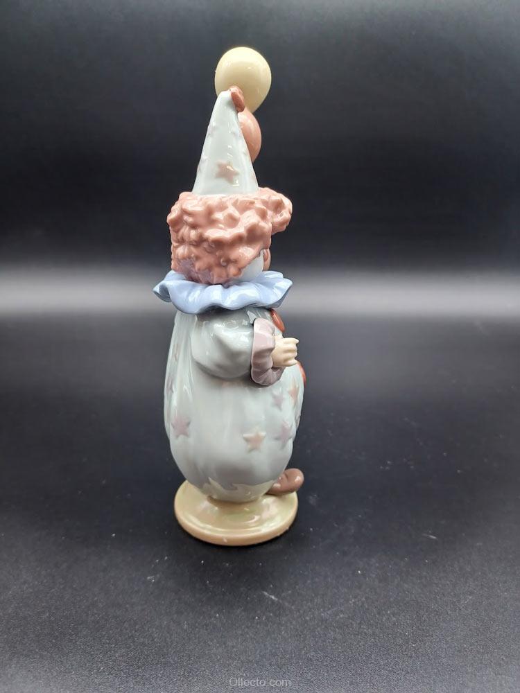 Lladro 5811 Littlest Clown - Image 2