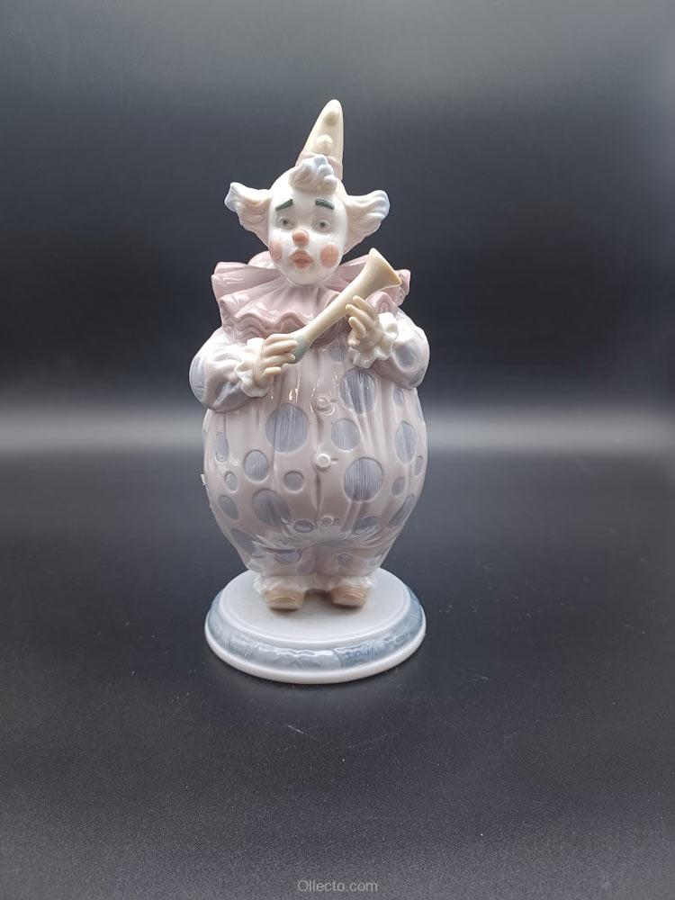 Lladro 6938 The Show Begins